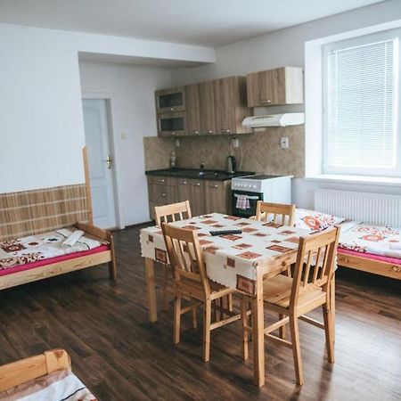 Klub U Námořníka Dvůr Králové nad Labem Exterior foto