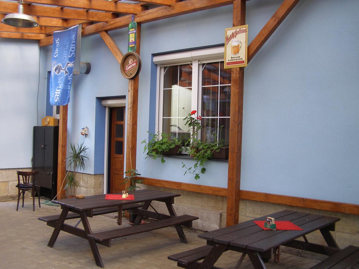 Klub U Námořníka Dvůr Králové nad Labem Exterior foto