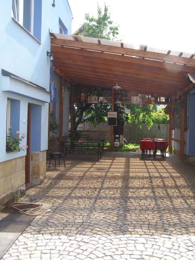 Klub U Námořníka Dvůr Králové nad Labem Exterior foto