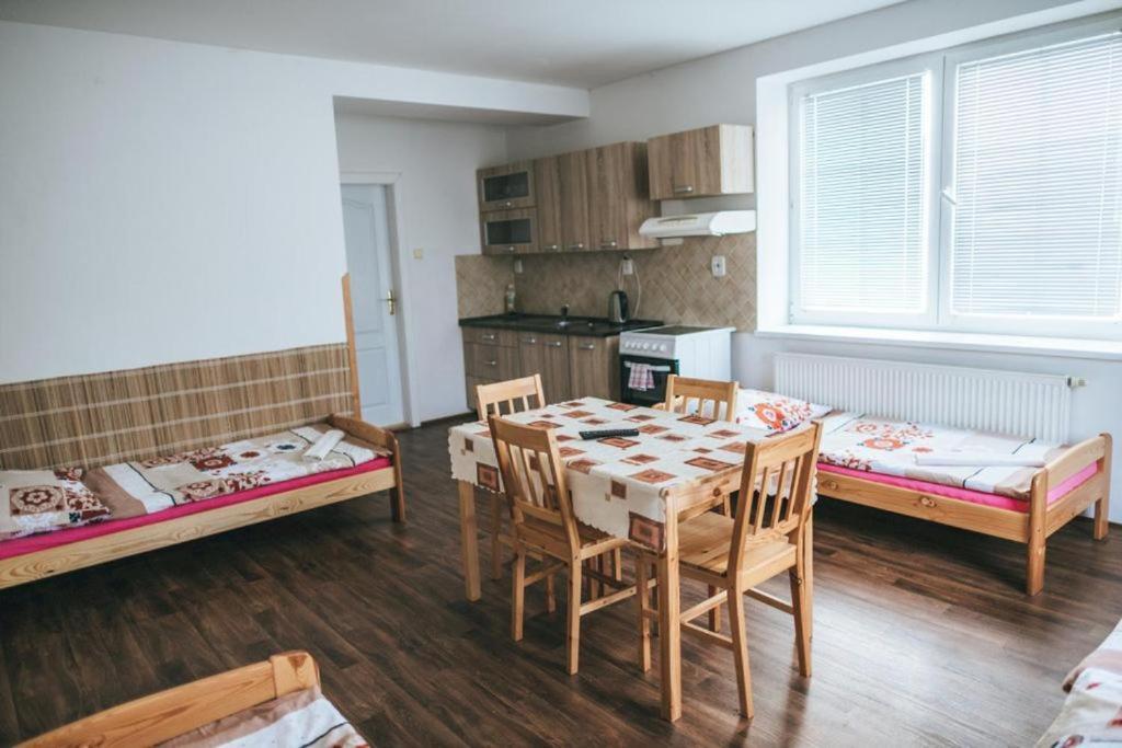 Klub U Námořníka Dvůr Králové nad Labem Exterior foto